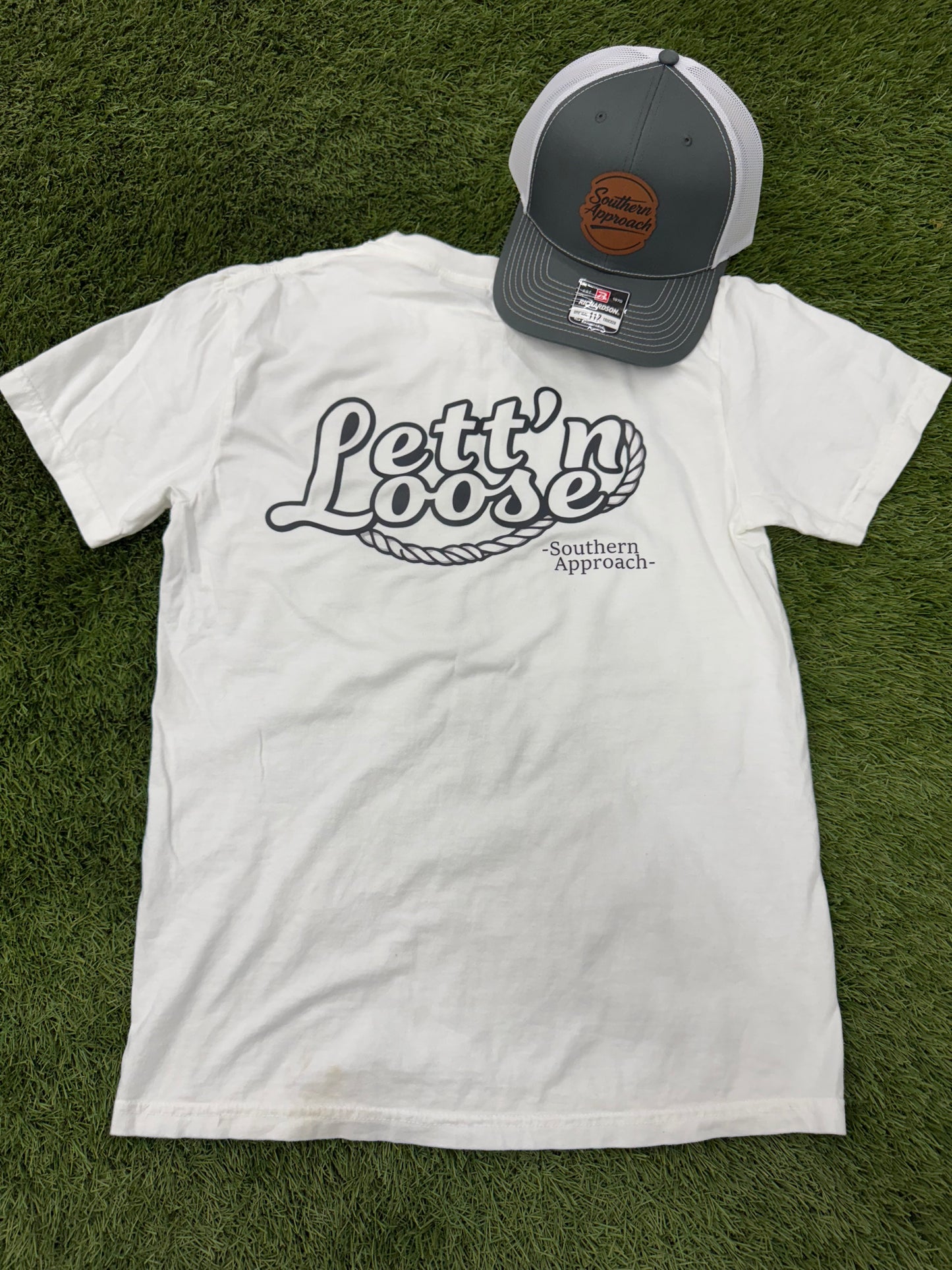 "Lett'n Loose" T-shirt